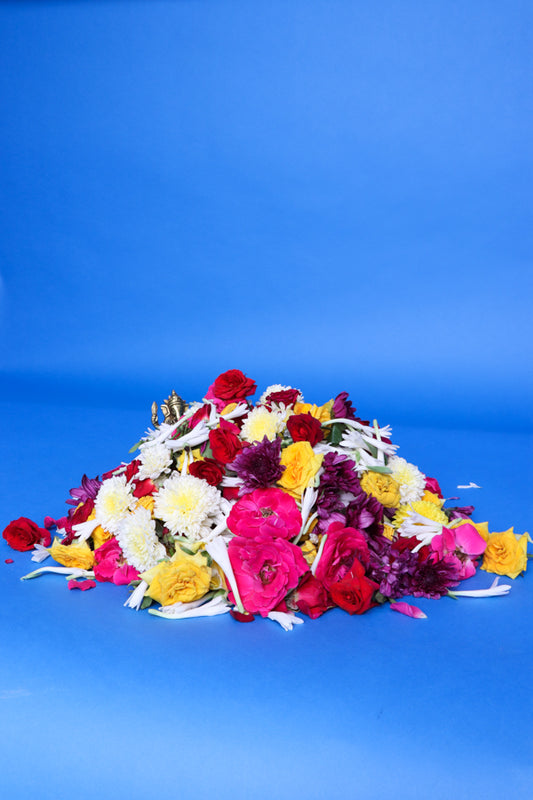 Mixed pooja flowers